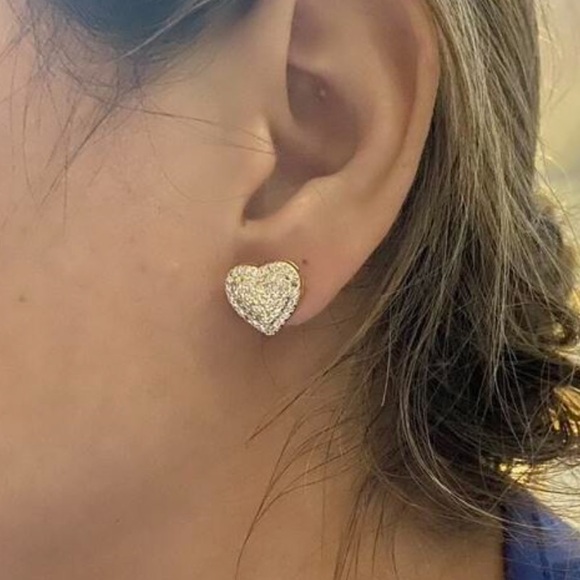 HEART SHAPED CUBIC ZIRCONIA PAVE STUD  GOLD TONE Beautiful EARRINGS - Picture 4 of 7